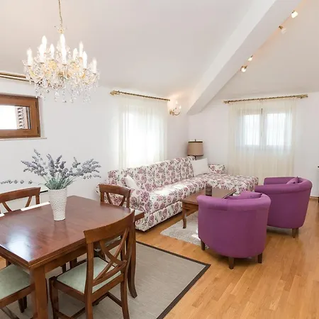 Apartman Castello