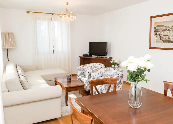 Castello Apartman Crikvenica