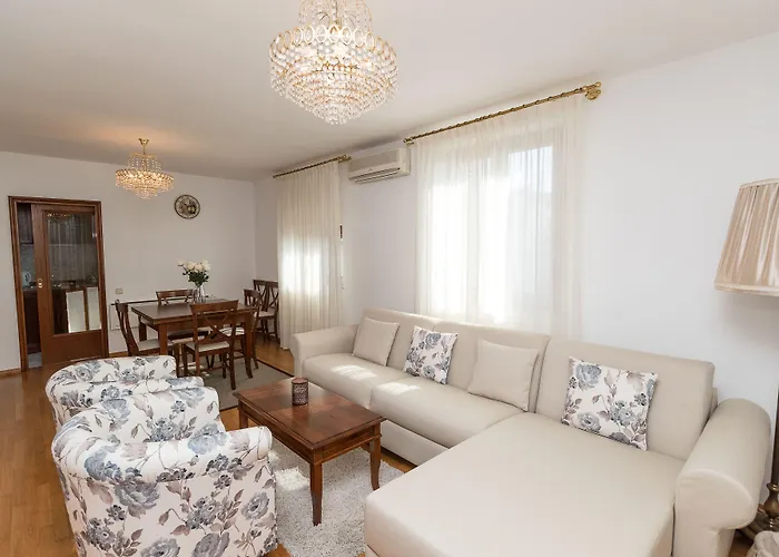 Castello Apartman